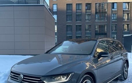 Volkswagen Passat B8 рестайлинг, 2019 год, 3 690 000 рублей, 1 фотография