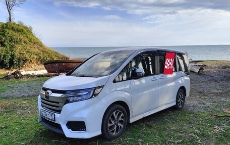 Honda Stepwgn IV, 2019 год, 3 050 000 рублей, 14 фотография