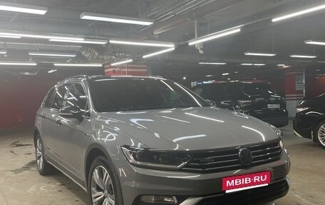 Volkswagen Passat B8 рестайлинг, 2019 год, 3 690 000 рублей, 17 фотография