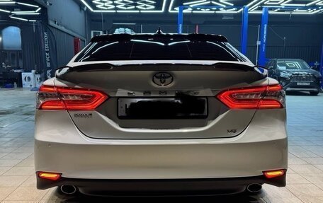 Toyota Camry, 2020 год, 3 650 000 рублей, 7 фотография