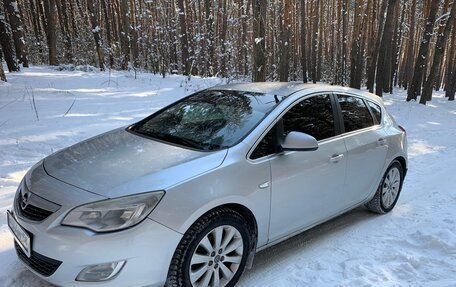 Opel Astra J, 2012 год, 800 000 рублей, 5 фотография