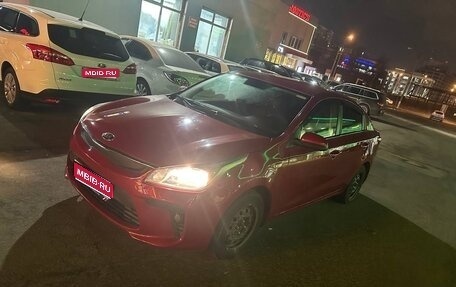 KIA Rio IV, 2018 год, 910 000 рублей, 1 фотография