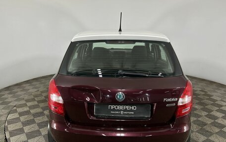 Skoda Fabia II, 2011 год, 650 000 рублей, 3 фотография