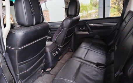 Mitsubishi Pajero IV, 2012 год, 1 690 000 рублей, 10 фотография