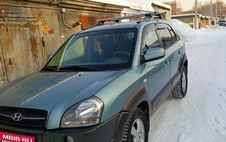 Hyundai Tucson III, 2004 год, 830 000 рублей, 1 фотография