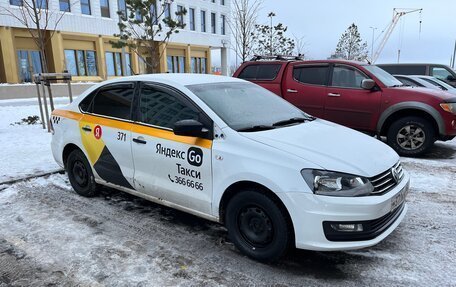 Volkswagen Polo VI (EU Market), 2019 год, 630 000 рублей, 2 фотография