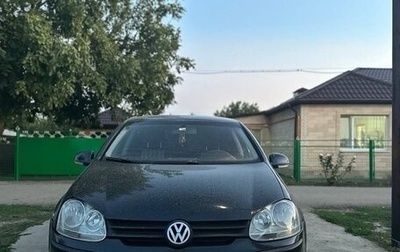 Volkswagen Golf V, 2004 год, 670 000 рублей, 1 фотография