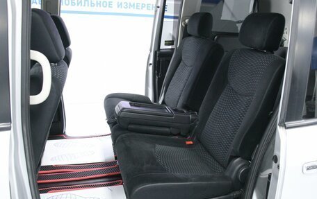 Nissan Serena IV, 2011 год, 1 373 000 рублей, 16 фотография