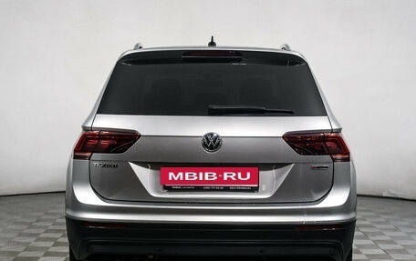 Volkswagen Tiguan II, 2020 год, 3 298 000 рублей, 6 фотография