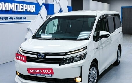 Toyota Voxy III, 2014 год, 2 058 000 рублей, 5 фотография