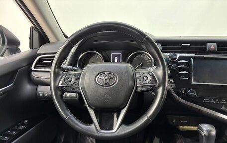 Toyota Camry, 2018 год, 2 860 000 рублей, 12 фотография