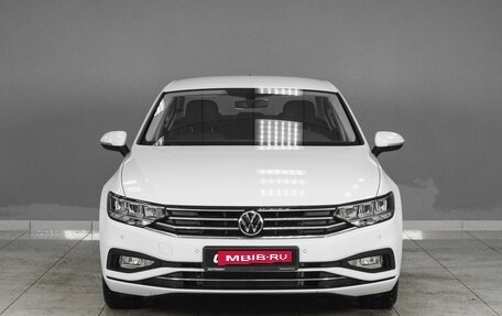 Volkswagen Passat B8 рестайлинг, 2022 год, 3 999 000 рублей, 3 фотография