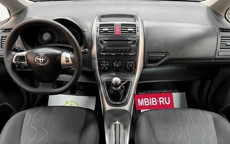 Toyota Auris II, 2011 год, 1 095 000 рублей, 10 фотография