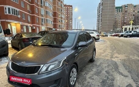 KIA Rio III рестайлинг, 2014 год, 695 000 рублей, 2 фотография