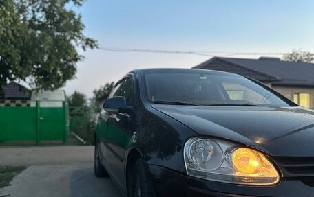 Volkswagen Golf V, 2004 год, 670 000 рублей, 16 фотография