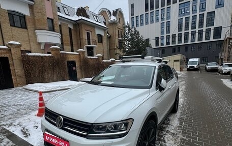 Volkswagen Tiguan II, 2018 год, 3 000 000 рублей, 1 фотография