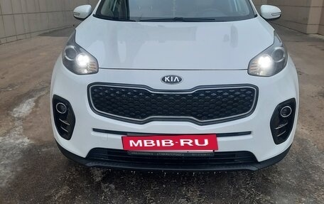 KIA Sportage IV рестайлинг, 2018 год, 2 400 000 рублей, 7 фотография