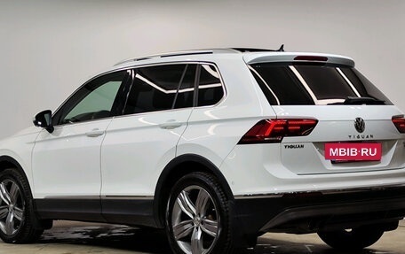 Volkswagen Tiguan II, 2017 год, 2 790 000 рублей, 6 фотография