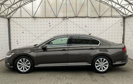 Volkswagen Passat B8 рестайлинг, 2017 год, 2 150 000 рублей, 10 фотография