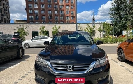 Honda Accord IX рестайлинг, 2013 год, 1 800 000 рублей, 6 фотография