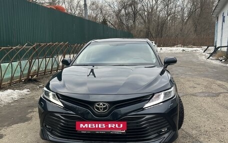 Toyota Camry, 2020 год, 2 650 000 рублей, 2 фотография