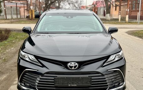 Toyota Camry, 2023 год, 3 900 000 рублей, 4 фотография