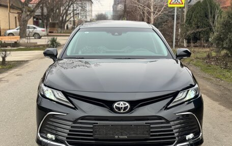 Toyota Camry, 2023 год, 3 900 000 рублей, 5 фотография