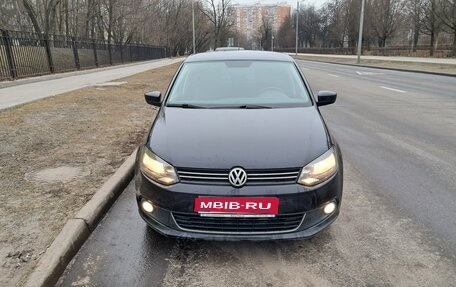 Volkswagen Polo VI (EU Market), 2010 год, 800 000 рублей, 1 фотография