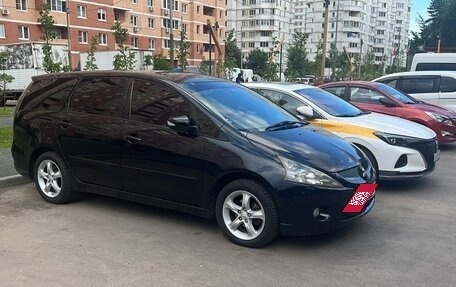 Mitsubishi Grandis, 2005 год, 550 000 рублей, 2 фотография