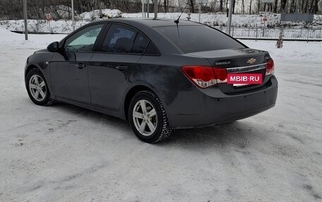 Chevrolet Cruze II, 2011 год, 860 000 рублей, 6 фотография