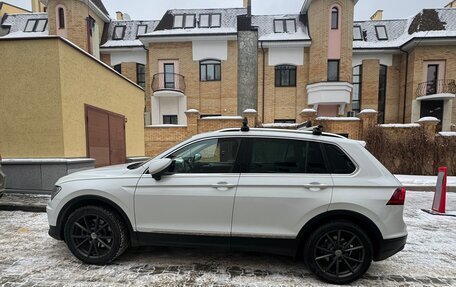 Volkswagen Tiguan II, 2018 год, 3 000 000 рублей, 2 фотография