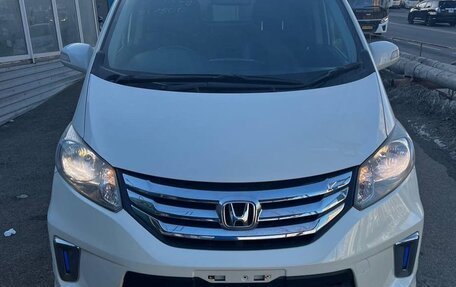 Honda Freed I, 2013 год, 995 000 рублей, 2 фотография