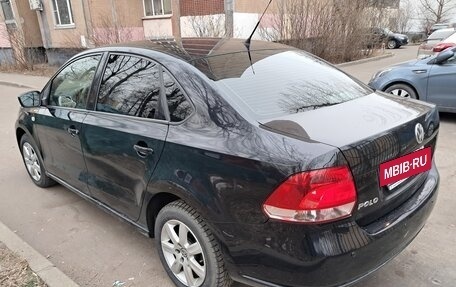 Volkswagen Polo VI (EU Market), 2010 год, 800 000 рублей, 3 фотография