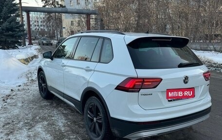 Volkswagen Tiguan II, 2019 год, 2 970 000 рублей, 3 фотография