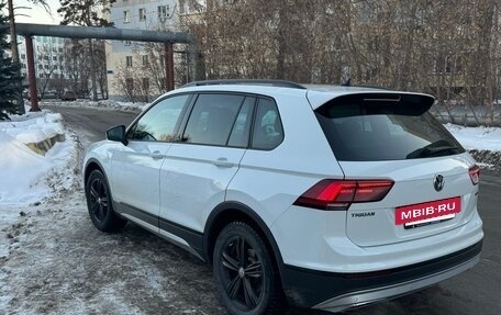 Volkswagen Tiguan II, 2019 год, 2 970 000 рублей, 10 фотография