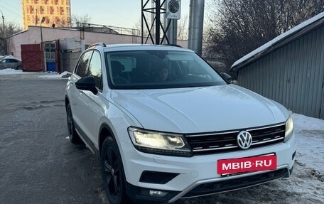 Volkswagen Tiguan II, 2019 год, 2 970 000 рублей, 8 фотография