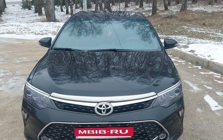 Toyota Camry, 2017 год, 3 100 000 рублей, 9 фотография