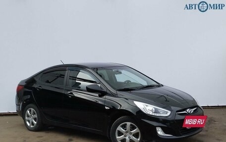 Hyundai Solaris II рестайлинг, 2013 год, 810 000 рублей, 3 фотография