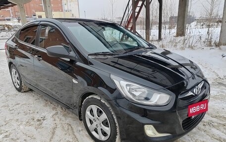 Hyundai Solaris II рестайлинг, 2012 год, 645 000 рублей, 4 фотография