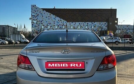 Hyundai Solaris II рестайлинг, 2011 год, 800 000 рублей, 6 фотография