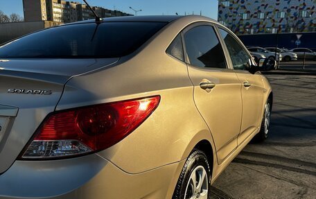 Hyundai Solaris II рестайлинг, 2011 год, 800 000 рублей, 10 фотография