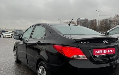 Hyundai Solaris II рестайлинг, 2015 год, 1 100 000 рублей, 4 фотография