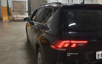 Volkswagen Tiguan II, 2018 год, 2 600 000 рублей, 1 фотография