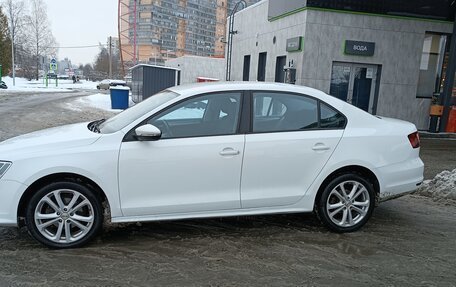 Volkswagen Jetta VI, 2016 год, 1 300 000 рублей, 2 фотография