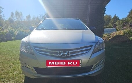 Hyundai Solaris II рестайлинг, 2015 год, 1 170 000 рублей, 3 фотография