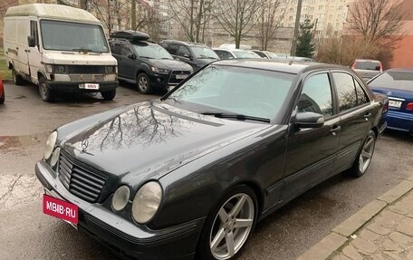 Mercedes-Benz E-Класс, 2000 год, 650 000 рублей, 15 фотография