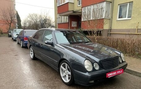 Mercedes-Benz E-Класс, 2000 год, 650 000 рублей, 13 фотография