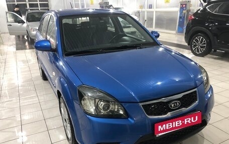 KIA Rio II, 2010 год, 800 000 рублей, 2 фотография