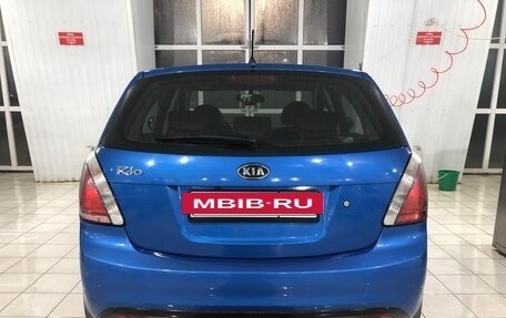 KIA Rio II, 2010 год, 800 000 рублей, 6 фотография