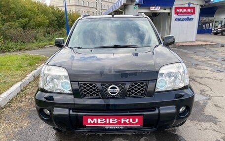 Nissan X-Trail, 2005 год, 900 000 рублей, 12 фотография